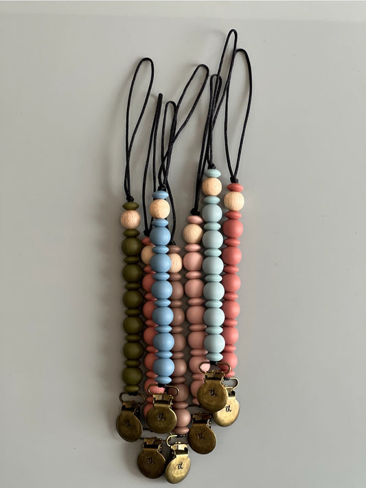 Large Paci + Toy Clip