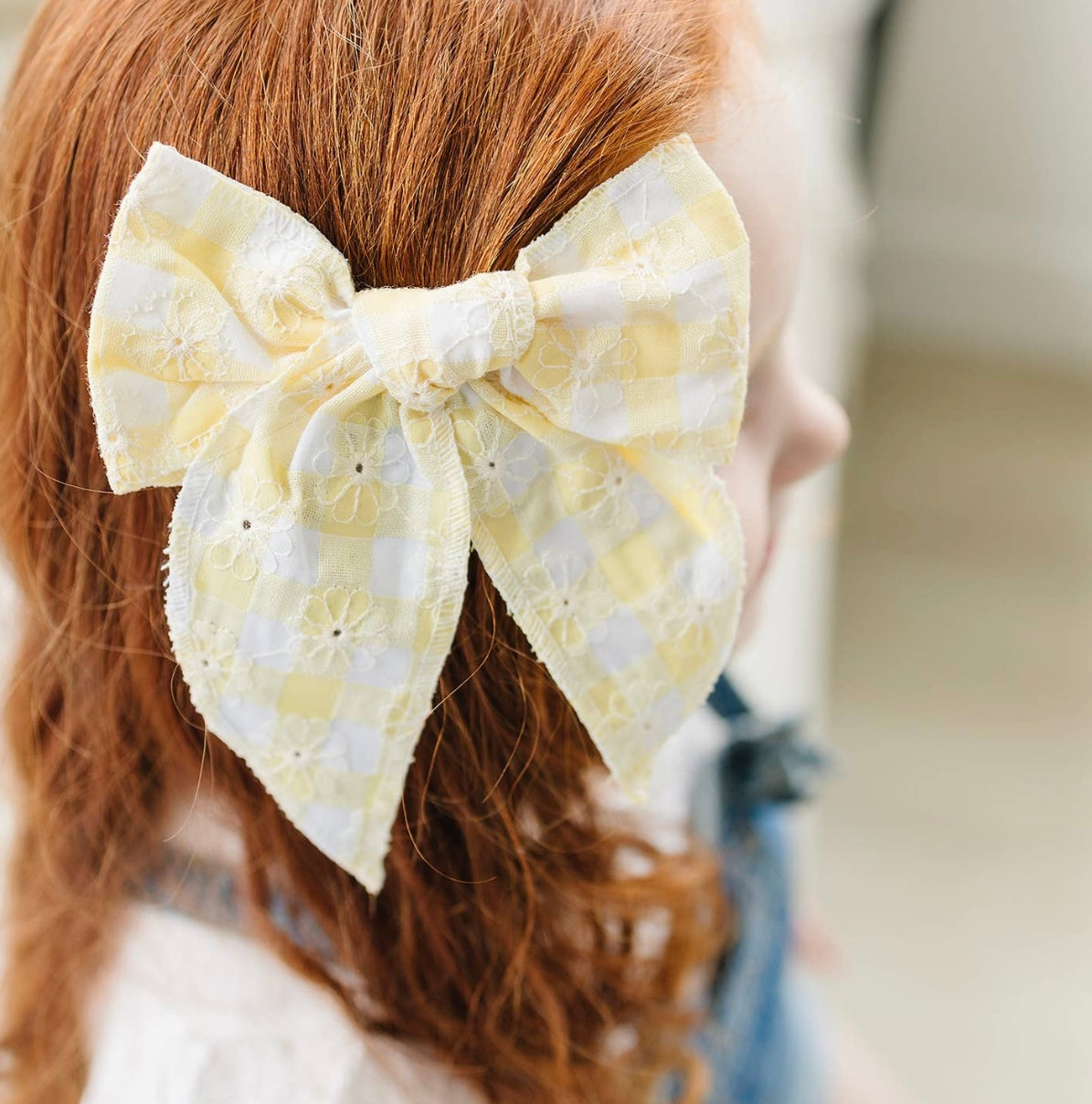 Large Gingham Embroidered Daisy Linen Hairbow